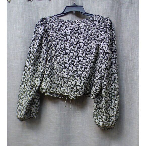 Levi’s Trendy Plus Size Embry Tie Blouse, Black, 2X - Picture 12 of 12